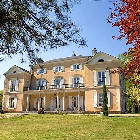 Bed & Breakfast Manoir Des Etrichets 4*