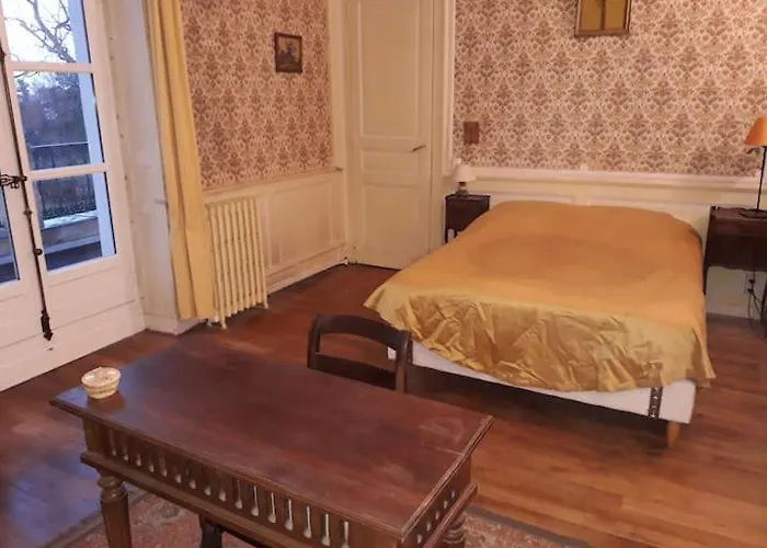 Alojamento de Acomodação e Pequeno-almoço Manoir Des Etrichets Saint-Saturnin (Sarthe)